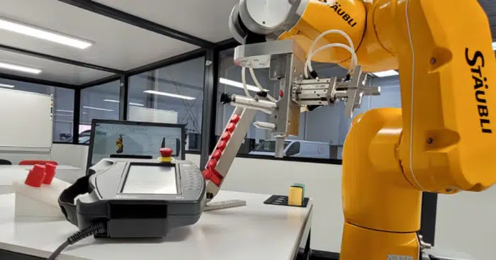 formation safety sur robot staubli cs9 et logiciel staubli robotics suite SRS